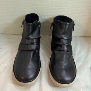 Lands’ End Girls 7 Ankle Boots